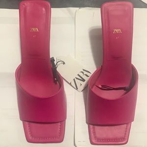 Brand new Zara pink fuchsia mules US 10  Euro 41